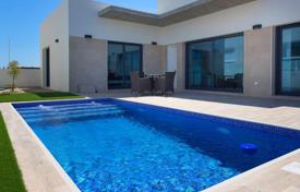 Современная вилла с бассейном в Дайя-Вьеха, Аликанте, Испания за $382 000