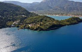 Зеленый остров с виллой, бассейном и пирсом, Эвбея, Греция за 6 800 000 €