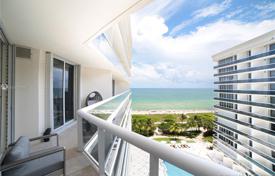 Просторные апартаменты с видом на океан в резиденции на первой линии от пляжа, Сарфсайд, Флорида, США за $1 350 000