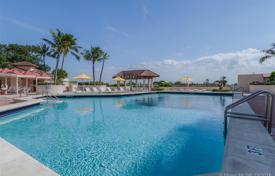 Двухуровневый пентхаус с прекрасным видом на океан в Авентуре, Флорида, США за 735 000 €
