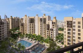 Новая резиденция Lamaa с бассейнами и зеленой зоной рядом с автомагистралью, Umm Suqeim, Дубай, ОАЭ за От $2 187 000