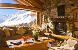 Великолепное шале на знаменитом горнолыжном курорте Валь-д'Изер, Франция за 20 600 € в неделю