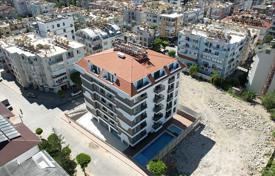 Малоэтажная резиденция с бассейнами и рестораном в 150 метрах от моря, в центре Алании, Турция за От $256 000