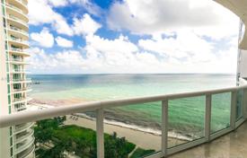 Стильные трехкомнатные апартаменты с видом на океан в Санни-Айлс-Бич, Флорида, США за $1 250 000