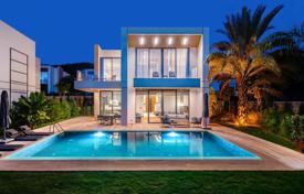 Двухэтажная вилла с видом на море в резиденции с собственным пляжем и рестораном, Торба, Турция за 7 700 € в неделю