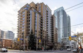 Квартира на Эглинтон-авеню Восток, Торонто, Онтарио,  Канада за C$785 000
