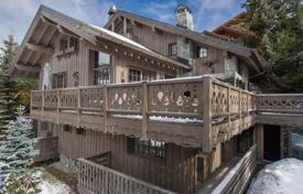 Трехэтажное шале со СПА зоной на горнолыжном курорте Мерибель, Альпы, Франция за 18 000 € в неделю
