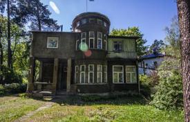 Просторный дом, расположенный в одном из престижных районов Риги за 590 000 €