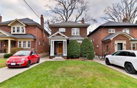 Дом в городе в Йорке, Торонто, Онтарио,  Канада за C$2 005 000