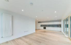 Четырехкомнатная квартира в новом комплексе, Хаунслоу, Лондон, Великобритания за £600 000
