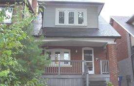 Дом в городе на Хиллсдейл-авеню Запад, Торонто, Онтарио,  Канада за C$1 796 000