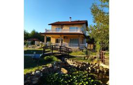 Двухэтажный дом с бассейном, с. Юнец, обл. Варна, Болгария, 154 м², цена за 183 000 €