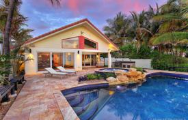 Пляжная вилла с бассейном, гаражом, террасой и видом на залив, Голден Бич, США за $7 100 000