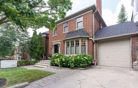 Дом в городе в Олд Торонто, Торонто, Онтарио,  Канада за C$1 897 000