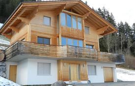 Квартира в Цвайзиммен, округ Берн, Швейцария за $3 200 в неделю
