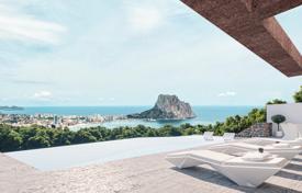Новая трехэтажная вилла с панорамным видом и бассейном в Кальпе, Аликанте, Испания за 1 550 000 €
