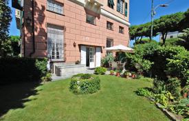 Исторические апартаменты в вилле с садом — Генуя, Лигурия, Италия за 1 150 000 €