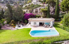 Изысканная вилла с бассейном, садом и прекрасным видом на море в Вильфранш-сюр-Мер, Лазурный Берег, Франция за 5 450 000 €