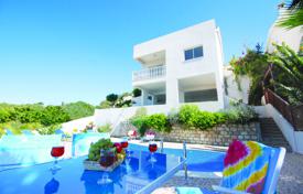 Вилла с бассейном и панорамным видом, Тала, Кипр за От $1 168 000