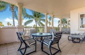 Светлые апартаменты с видом на океан в резиденции на первой линии от пляжа, Майами-Бич, Флорида, США за $1 950 000