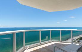 Комфортабельная квартира с видом на океан в резиденции на первой линии от пляжа, Майами-Бич, Флорида, США за $2 000 000