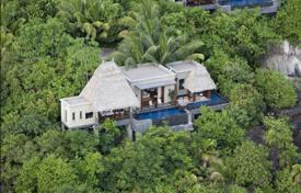 Просторная вилла с панорамным видом в элитной резиденции с пляжем и спа-центром, Анс Буало, Сейшельские острова за $12 300 в неделю