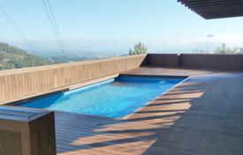 Вилла с видом на море и горы, с бассейном и террасой, Кальп, Испания за 495 000 €