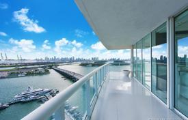 Трехспальные современные апартаменты на берегу океана в Майами-Бич, Флорида, США за 2 872 000 €