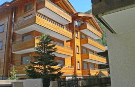 Стильная четырехкомнатная квартира в современном шале, Церматт, Вале, Швейцария за 4 100 € в неделю