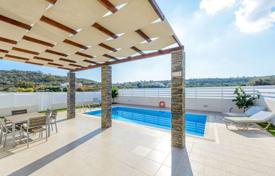 Новая вилла с бассейном рядом с пляжем, Протарас, Кипр за 1 950 € в неделю