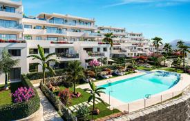 Четырехкомнатные апартаменты с видом на море рядом с полем для гольфа, Касарес, Испания за 782 000 €