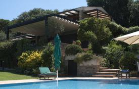 Элитная вилла с бассейном и садом рядом с морем, Пунта-Ала, Италия за 2 800 € в неделю