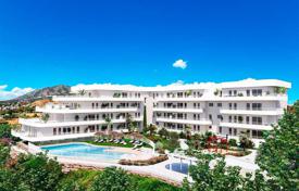 Апартаменты с парковочными местами в резиденции с бассейнами и большими садами, Фуэнхирола, Испания за 310 000 €