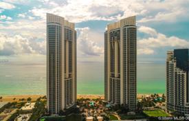 Комфортабельные апартаменты с видом на океан в резиденции на первой линии от пляжа, Санни Айлс Бич, Флорида, США за $1 850 000