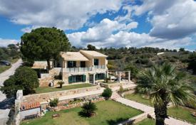 Двухэтажная вилла с ухоженным садом и красивыми видами в Портохели, Пелопоннес, Греция за 500 000 €