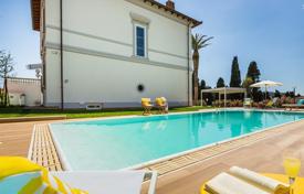 Красивая вилла с большим бассейном и панорамным видом на море, Розиньяно-Мариттимо, Италия за 2 600 € в неделю