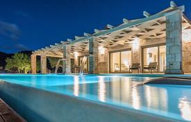 Новая одноэтажная вилла с бассейном и джакузи в 300 метрах от пляжа, Закинтос, Греция за 3 500 € в неделю
