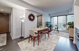 Квартира на Батерст-стрит, Торонто, Онтарио,  Канада за C$796 000