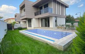 Вилла с личным бассейном и садом в Чамьюве, Кемер за $489 000