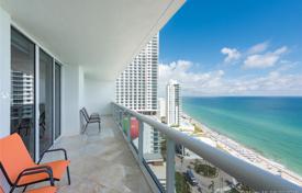 Четырехкомнатная светлая квартира с панорамным видом на океан в Халландейл Бич, Флорида, США за 761 000 €