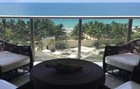 Стильные апартаменты с видом на океан в резиденции на первой линии от пляжа, Бал Харбор, Флорида, США за $5 399 000
