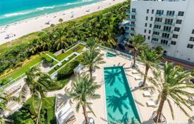 Белоснежная двуспальная квартира на пляже в Майами-Бич, Флорида, США за 1 247 000 €