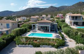 Трёхэтажная вилла с бассейном рядом с пляжем в Краниди, Пелопоннес, Греция за 610 000 €
