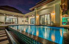 Меблированная вилла с бассейном и джакузи рядом с пляжем, Пхукет, Таиланд за $565 000