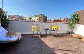Стильный пентхаус с террасой в Поблесек, Барселона, Испания. Цена по запросу