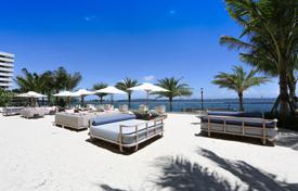 Комфортабельные апартаменты с террасой и видом на океан в здании с бассейнами и спа-салоном, Эджуотер, США за 853 000 €