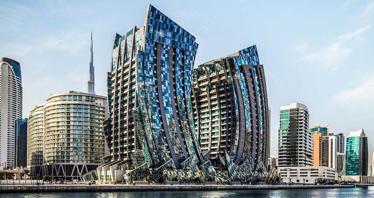 Элитный жилой комплекс PAGANI Tower с уникальным дизайном и видом на водный канал и небоскреб Бурдж-Халифа, Business Bay, Дубай, ОАЭ