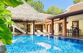 Одноэтажная вилла с бассейном и садом, Пхукет, Таиланд за 1 172 000 €
