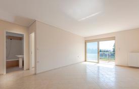 Двухкомнатная квартира с парковкой в пешей доступности от моря, Лутраки, Пелопоннес, Греция за 115 000 €