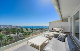 Меблированная квартира с панорамным видом на океан, Эль-Дуке, Тенерифе, Испания за 550 000 €